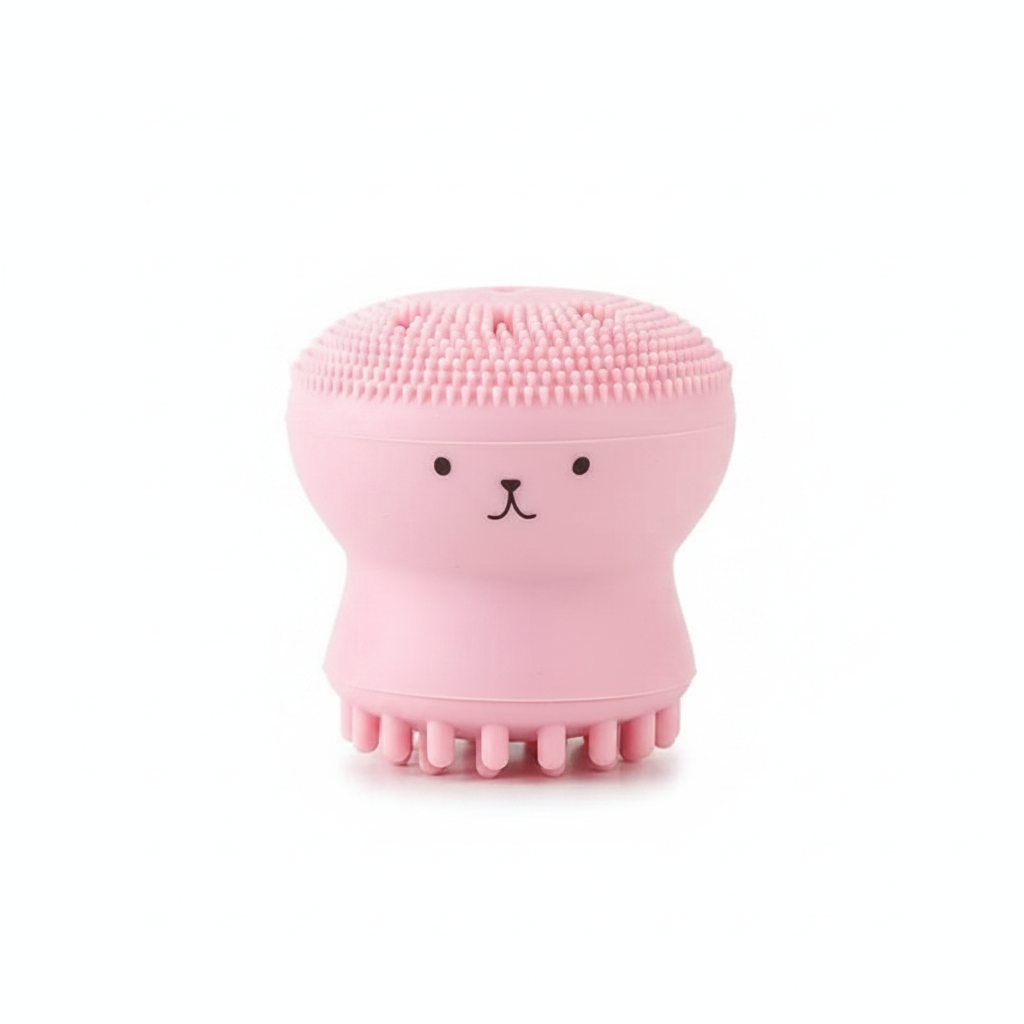 Escova facial de silicone sônica para limpeza profunda em fundo branco