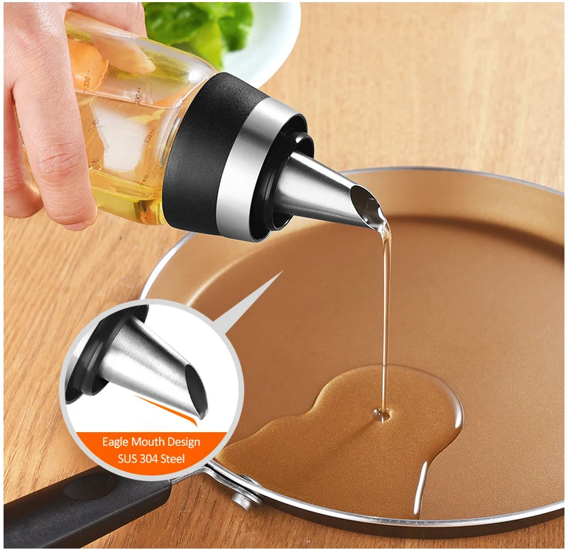 Dispenser de azeite e óleo 500ml com medidor e bico antivazamento em fundo branco