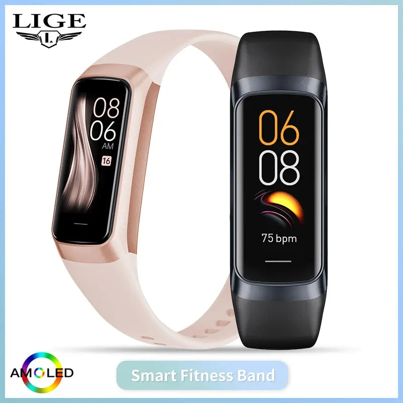 Smartwatch amoled com monitor cardíaco em fundo branco