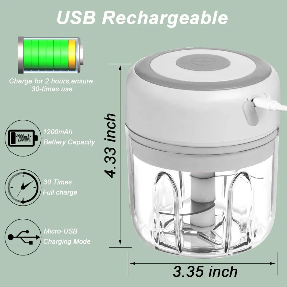 Mini processador de alimentos elétrico USB 250ml picador portátil em fundo branco