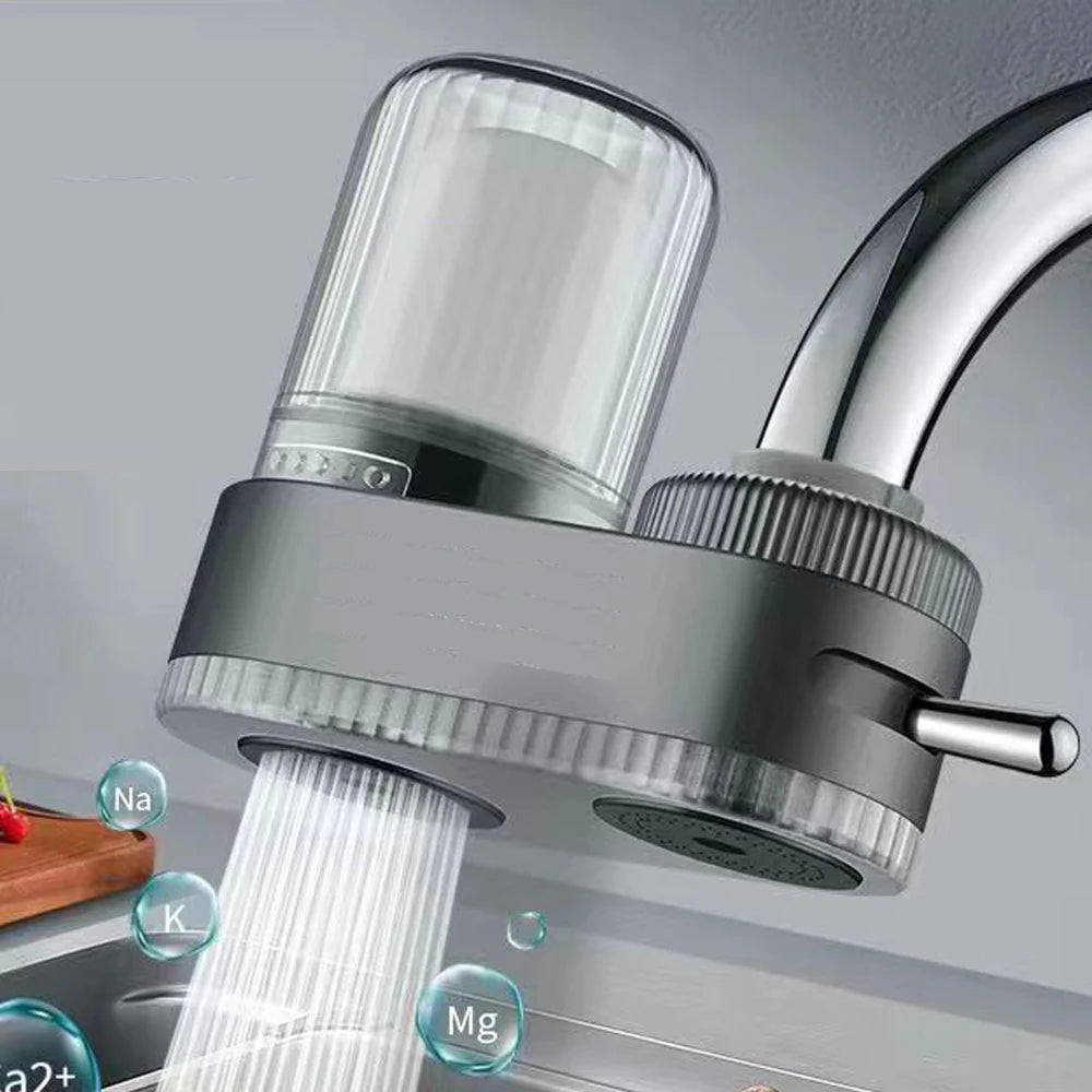 Filtro de torneira para cozinha purificador cerâmico lavável em fundo branco