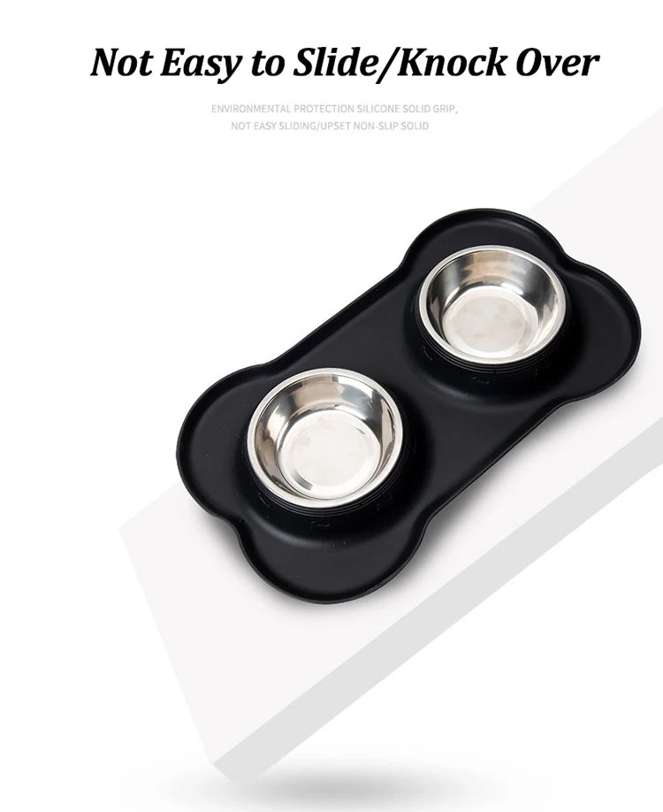 Comedouro silicone duplo com tigelas aço inox removíveis em fundo branco