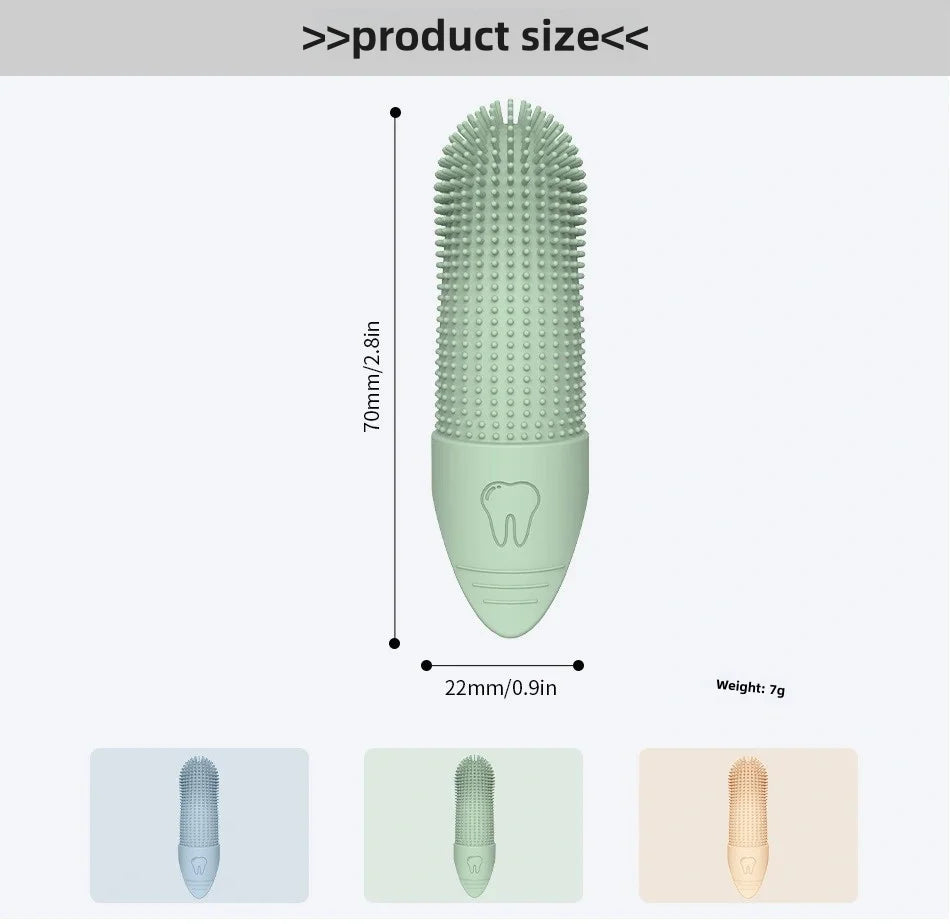 Escova dental dedeira 360 graus de silicone para cães e gatos em fundo branco