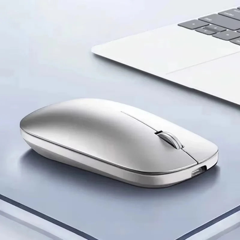 Mouse sem fio recarregável silencioso bluetooth em fundo branco