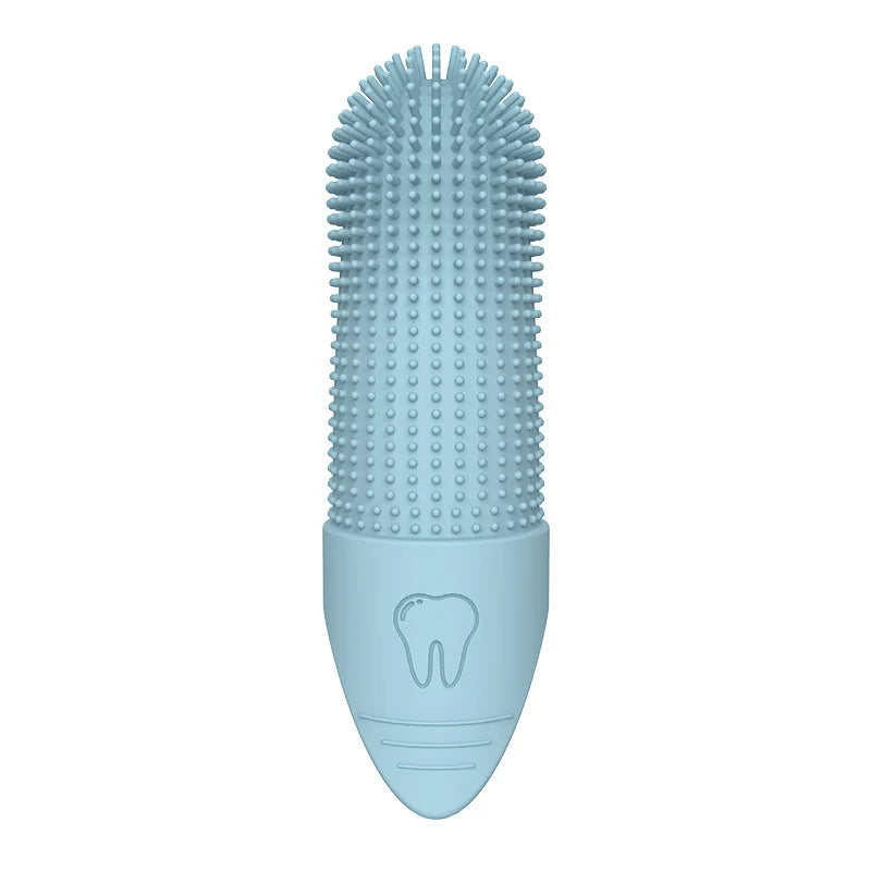 Escova dental dedeira 360 graus de silicone para cães e gatos em fundo branco