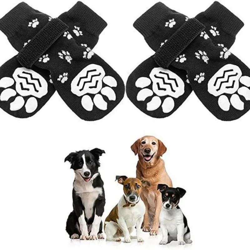 Meias antiderrapantes para cães kit 4 unidades em fundo branco