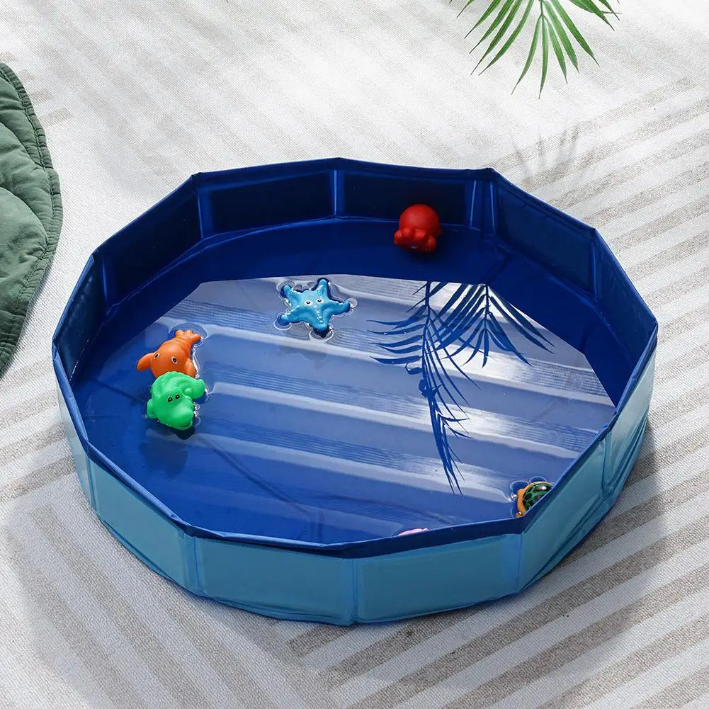 Piscina dobrável para pets banho e diversão antiderrapante em fundo branco