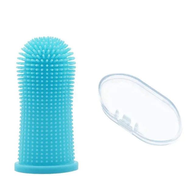 Escova de dedo para cães e gatos em silicone macio para limpeza dental em fundo branco