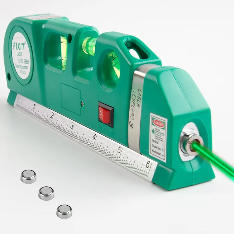 Nível laser verde profissional multifuncional em fundo branco