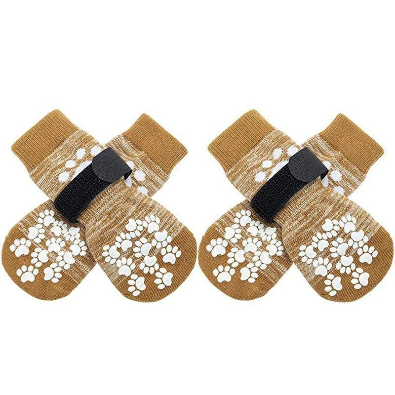 Meias antiderrapantes para cães kit 4 unidades em fundo branco