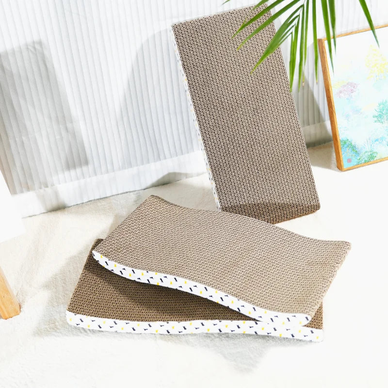 Arranhador de papelão ondulado formato onda para gatos em fundo branco
