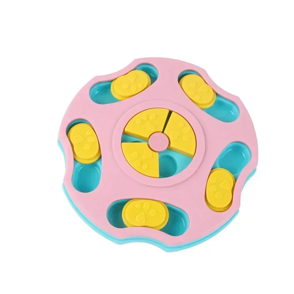 Comedouro puzzle interativo antiderrapante para cães e gatos em fundo branco