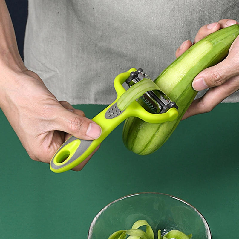 Descascador rotativo multifuncional 3 em 1 para cozinha em fundo branco