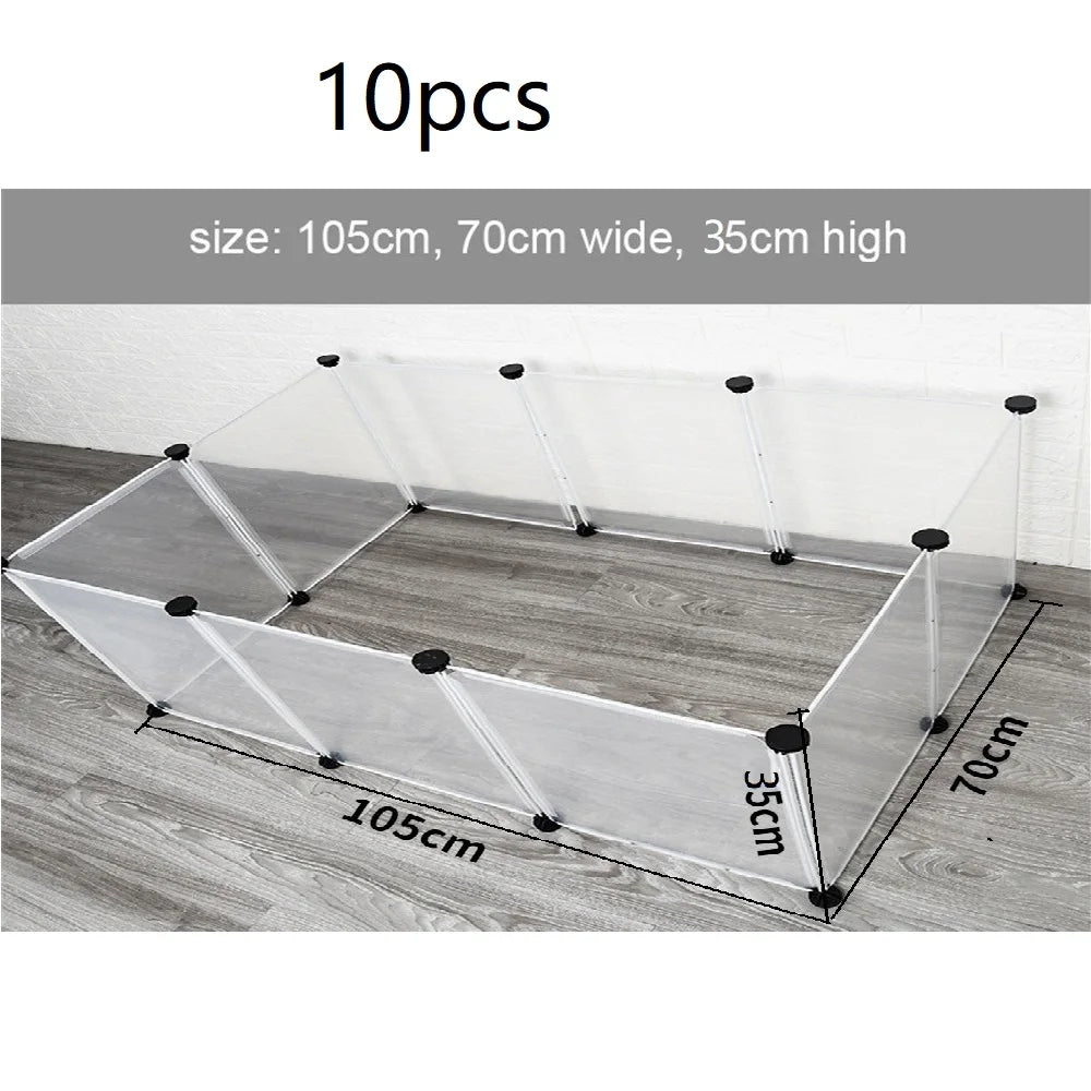 Cerca dobrável DIY modular para pet em fundo branco