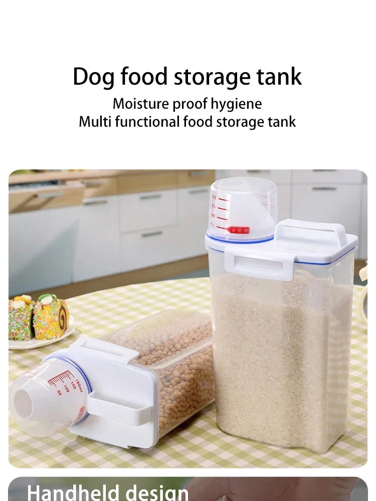 Porta ração hermético grande para pet em fundo branco