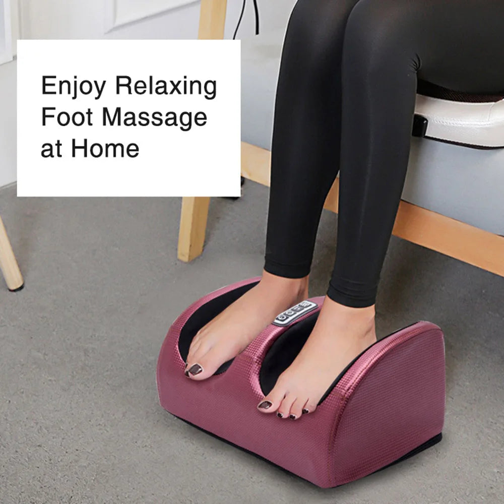 Massageador shiatsu elétrico para pés com aquecimento em fundo branco