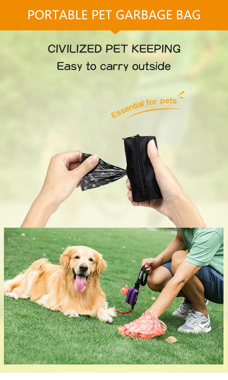 Dispenser de saquinho biodegradável para passeio do cachorro em fundo branco
