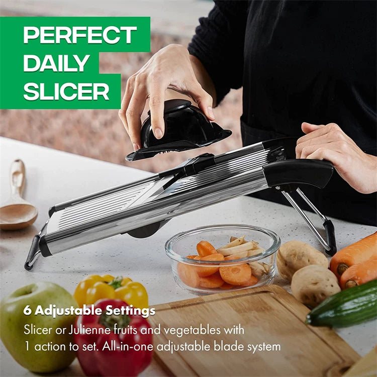 Mandoline fatiador profissional em aço inox ajustável em fundo branco
