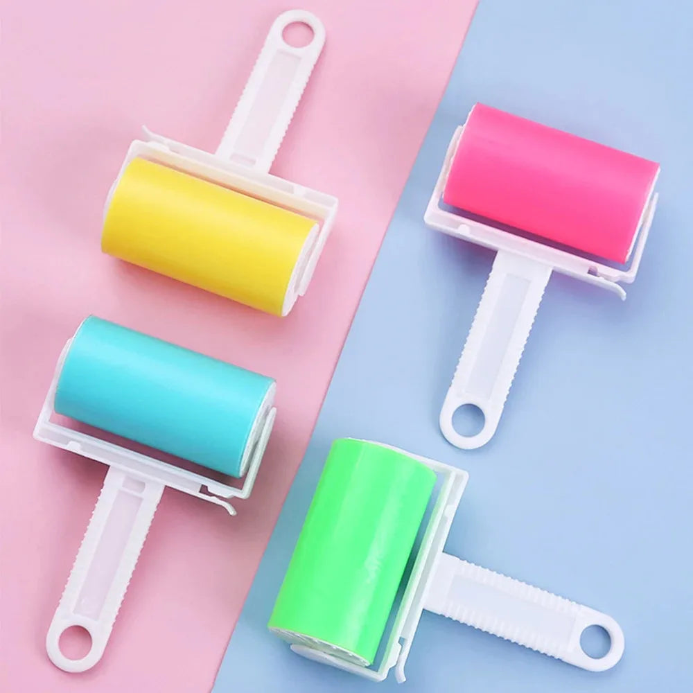 Bola tira pelos reutilizável para roupas e sofá em fundo branco