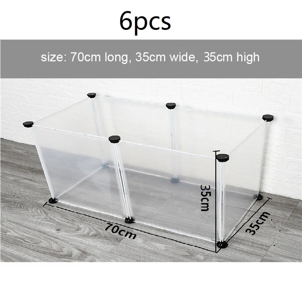 Cerca dobrável DIY modular para pet em fundo branco