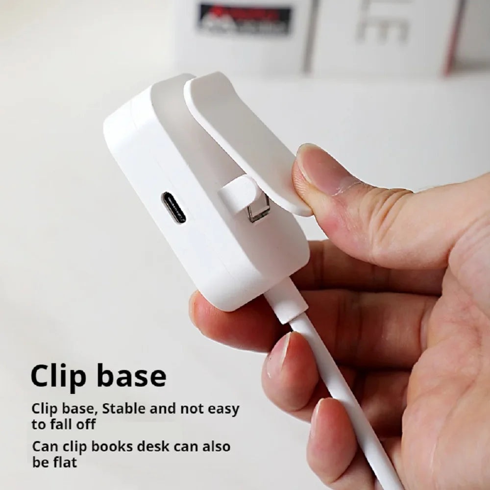 Luminária LED clip ajustável com 3 modos em fundo branco