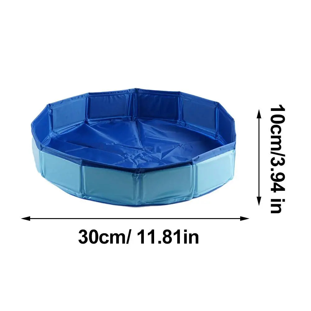 Piscina dobrável para pets banho e diversão antiderrapante em fundo branco
