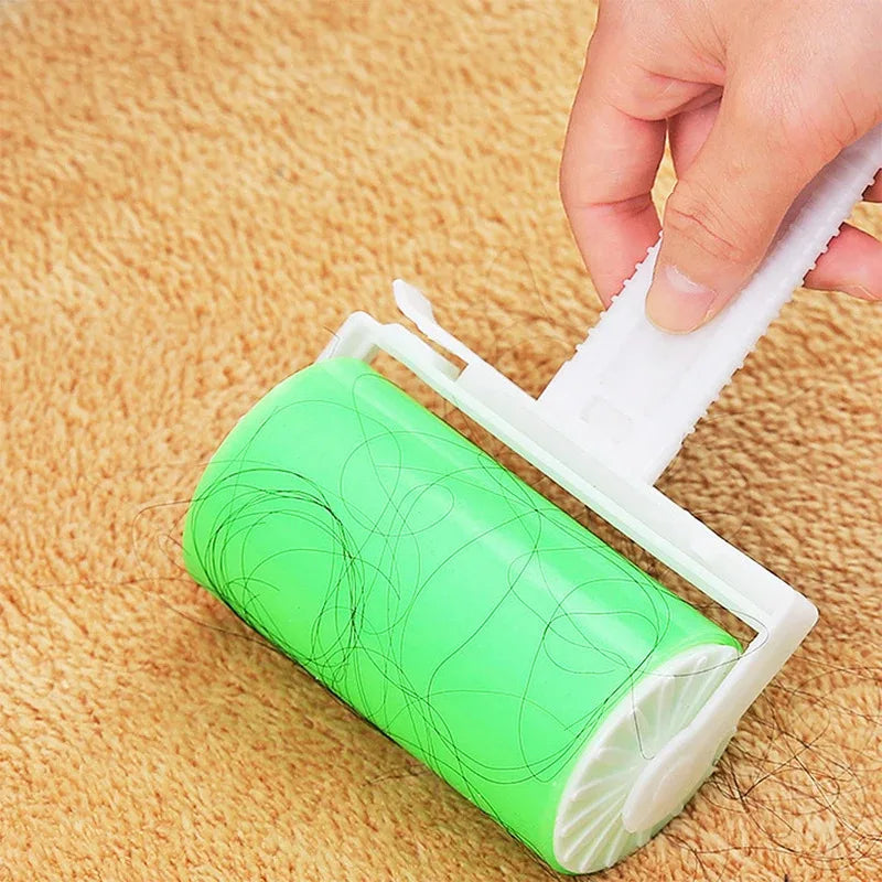 Bola tira pelos reutilizável para roupas e sofá em fundo branco