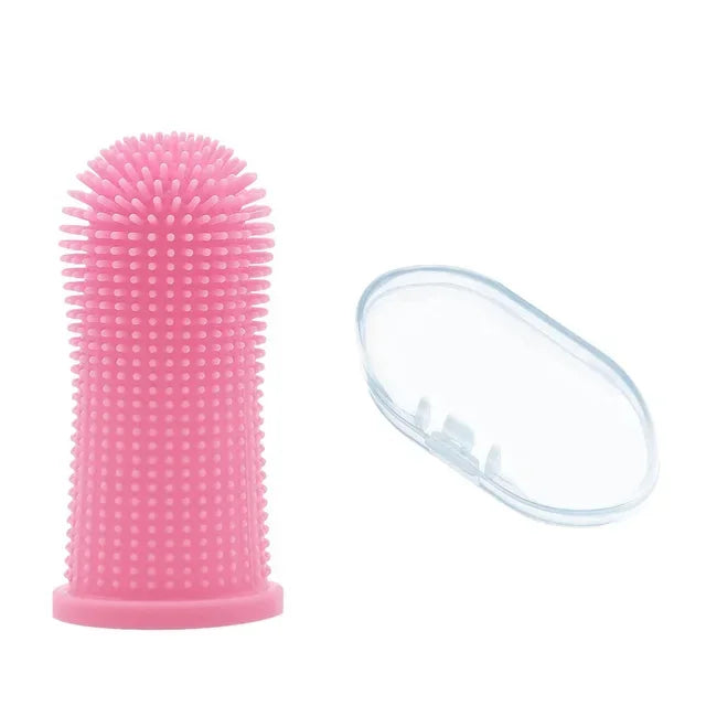 Escova de dedo para cães e gatos em silicone macio para limpeza dental em fundo branco