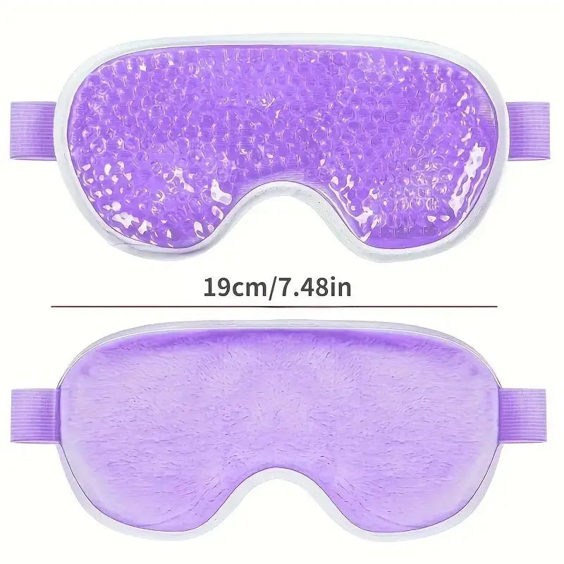 Máscara de gel para olhos com compressa quente e fria em fundo branco