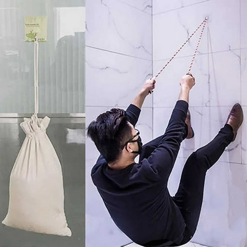Kit de ganchos adesivos transparentes para parede em fundo branco