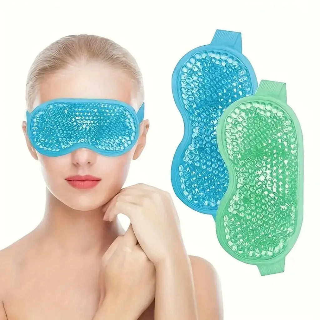 Máscara de gel para olhos com compressa quente e fria em fundo branco