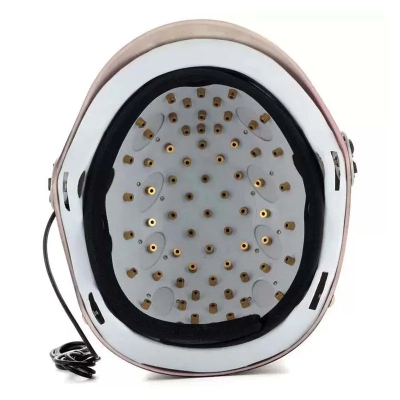 Capacete laser LED fototerapia para crescimento capilar em fundo branco