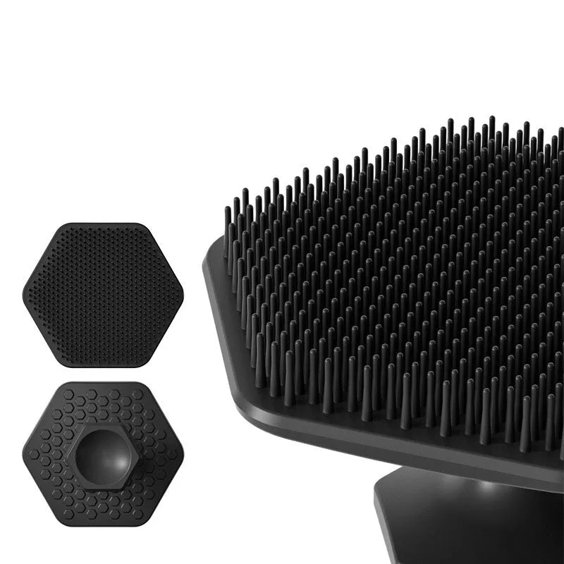 Escova facial de silicone limpeza profunda em fundo branco